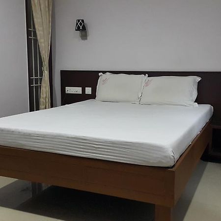 Nest Guest House Пондичери Екстериор снимка